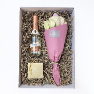 sweet surprise gift box with roses
