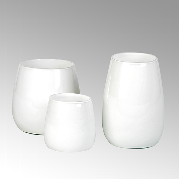 Lambert Pisano vase - white